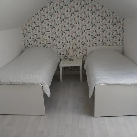 Maison A A 200m De La